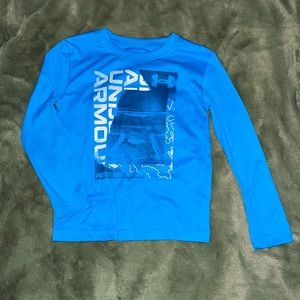 Under Armour performance long sleeve, size 5, bright blue with black/white print